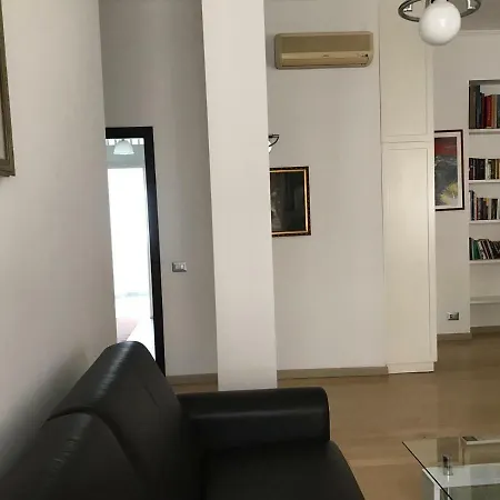 Arches 3* روما
