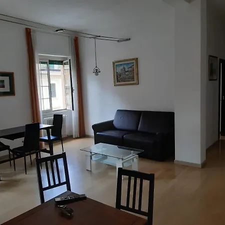 Arches 3* روما