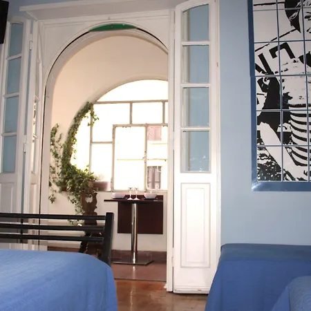 拱门住宿加早餐酒店 招待所 3*